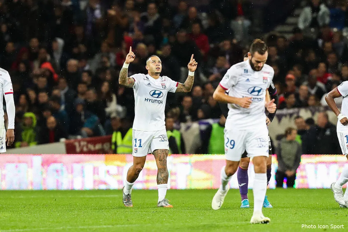 l1 memphis depay offre la victoire a l ol au buzzer icon blo 021119 02 10268973