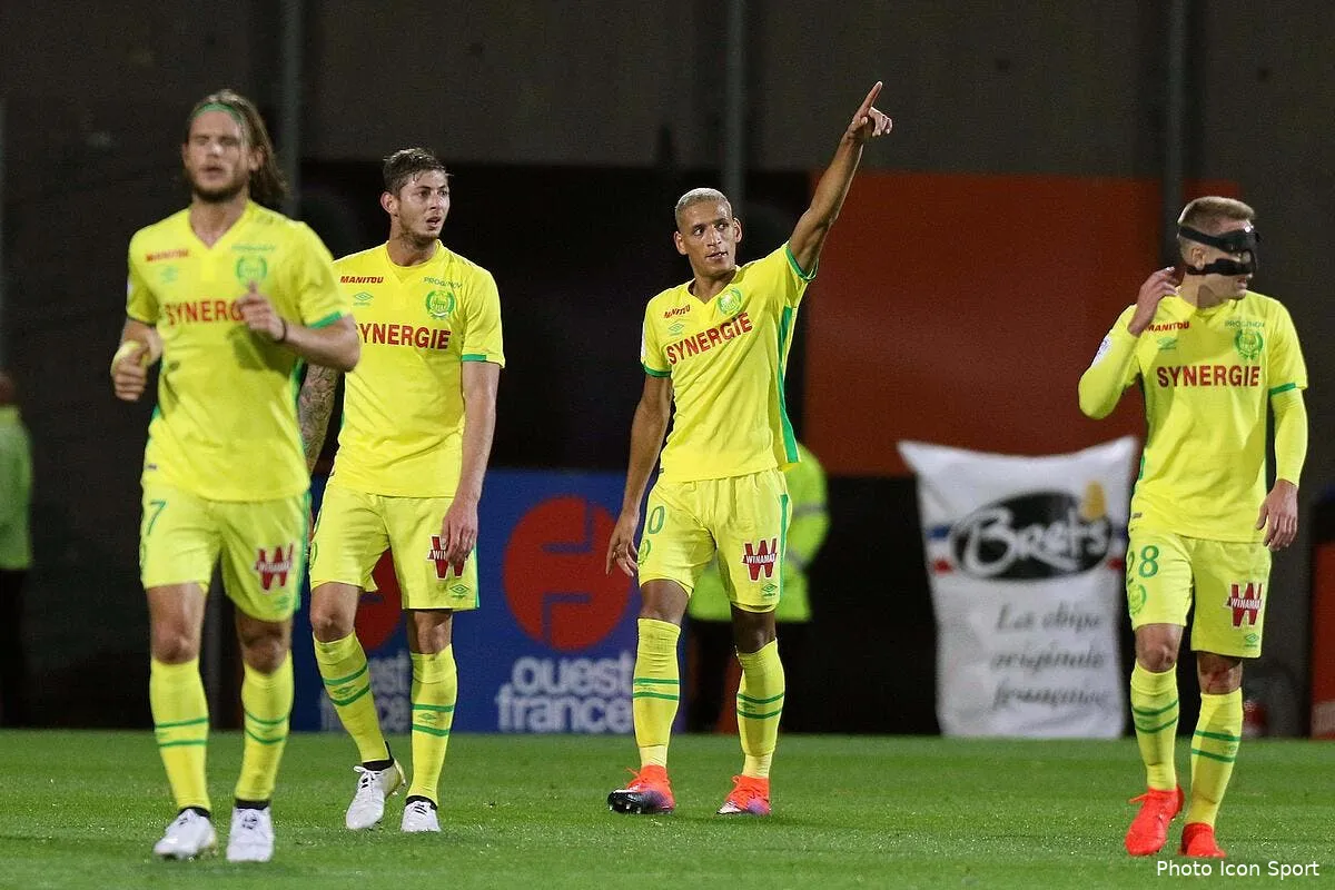 l1 nantes et montpellier respirent lille sombre iconsport lem 151016 07 07158034