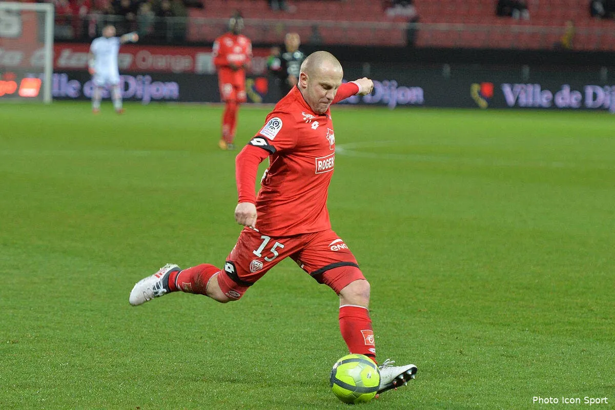 l1 porte par un balmont de gala dijon fait tomber rennes icon poy 260118 01 08207965