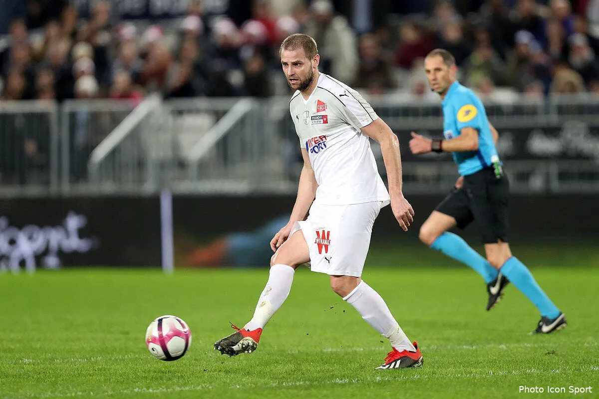 l1 salaire divise par deux et reprise bodmer frappe fort icon blo 231218 05 44283141