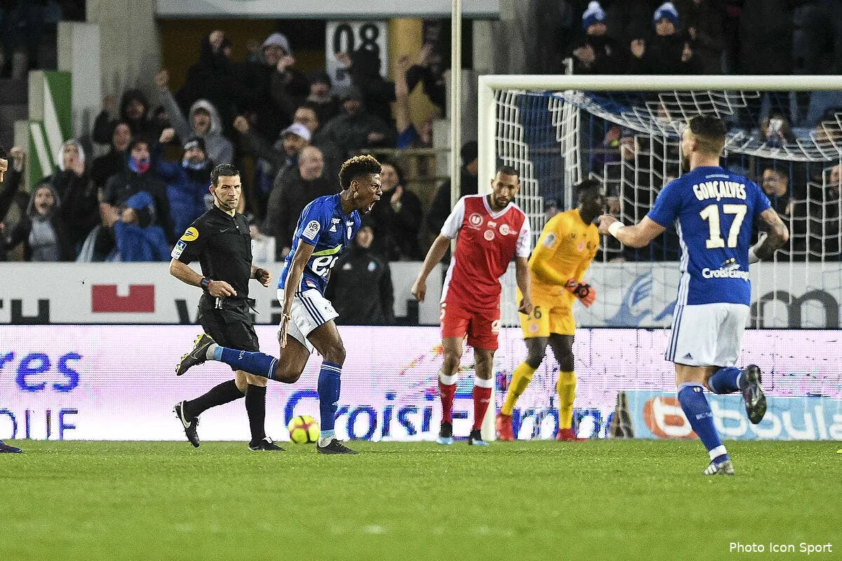 l1 strasbourg corrige reims l om applaudit icon boz 030419 45 02249469