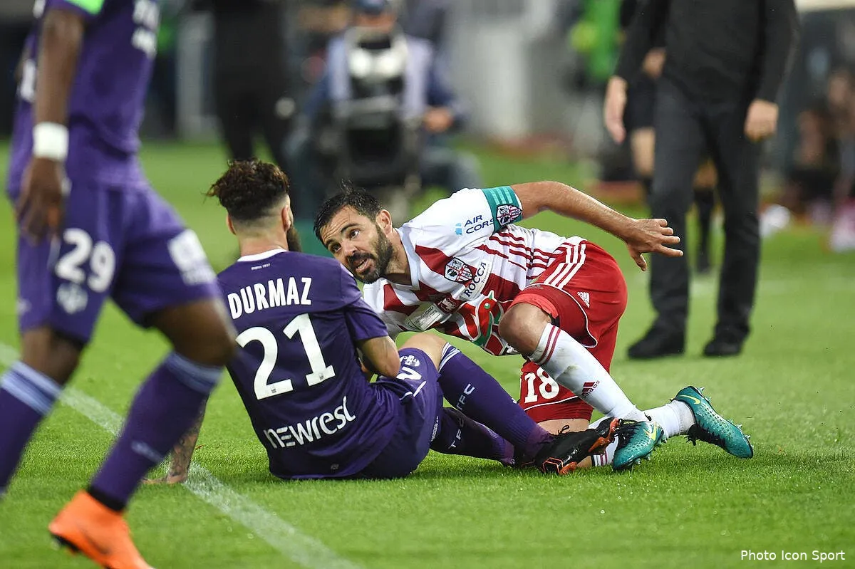 l1 toulouse assure sa place en ligue 1 ajaccio reste en l2 iconsport icon dim 230518 05 08220209