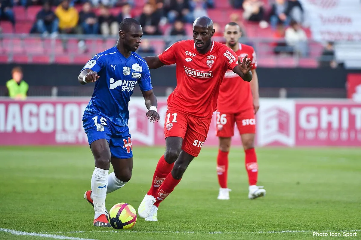 l1 un 0 0 un carton rouge dijon et amiens s en contenteront icon poy 120419 01 11250327