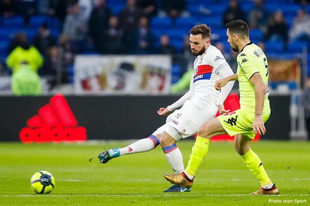 l1 un ol a deux visages abandonne deux points a domicile icon bia 140118 01 10206489