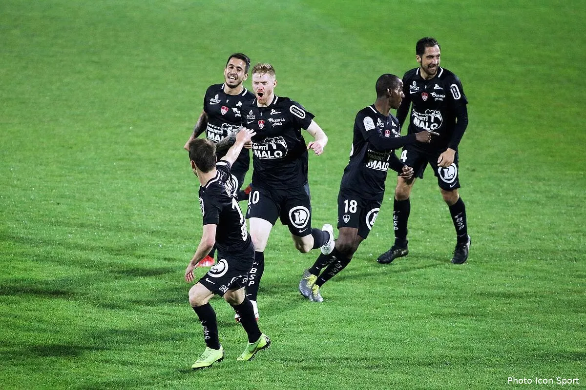 l2 brest est promu en ligue 1 icon luc 230419 17 03252895