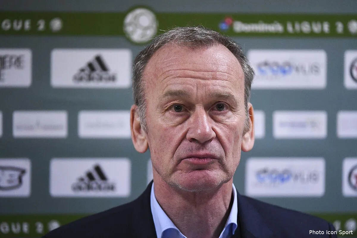 l2 furlan quitte brest et signe a auxerre icon alc 050419 45 52253527