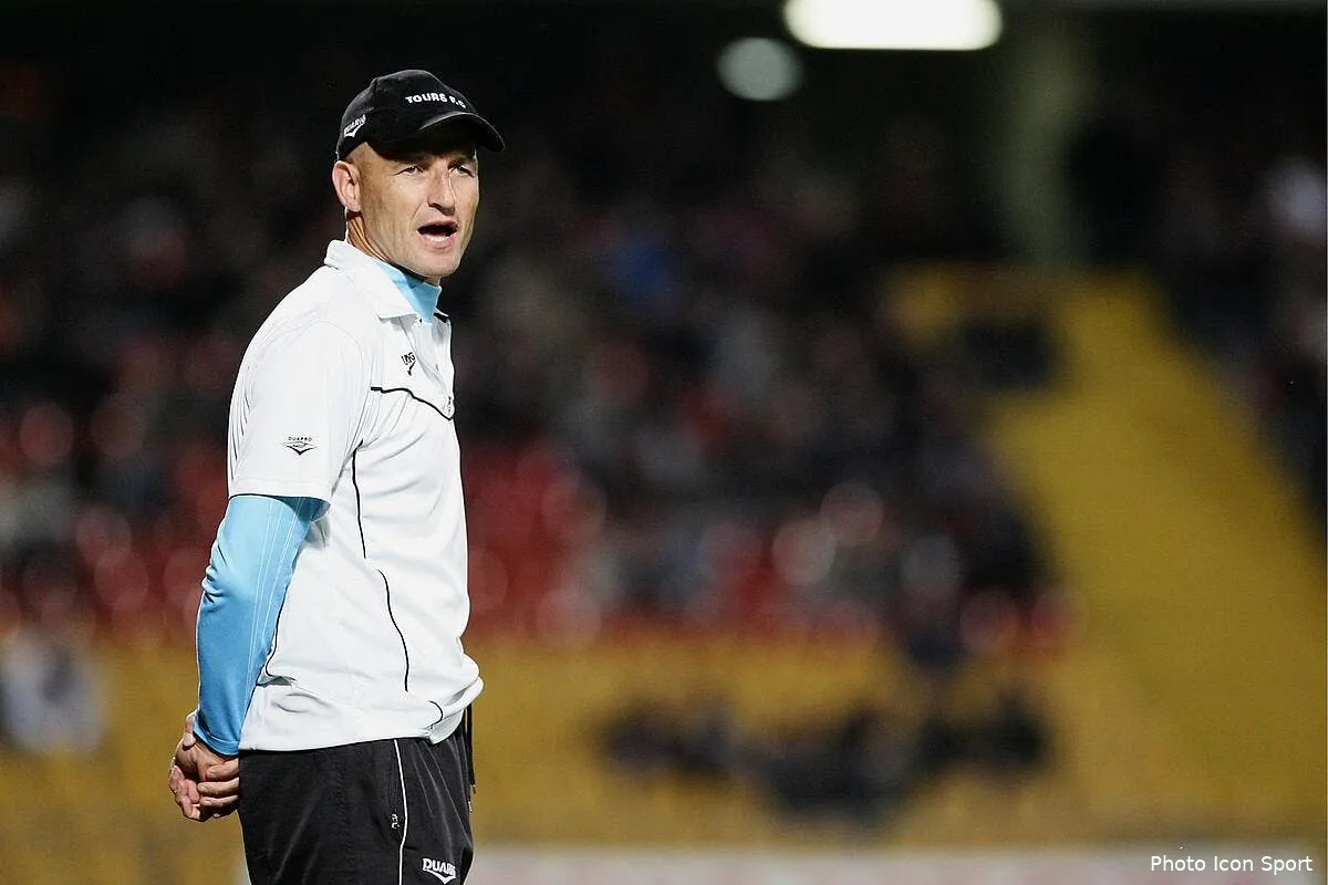 l2 gillot a auxerrer zeidler a sochaux ca valse en l2 iconsport mrv 180512 55 67181945