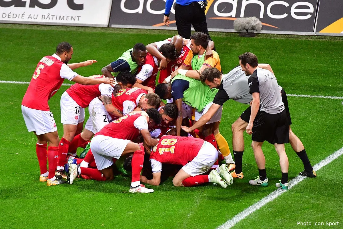 l2 intouchable reims remonte officiellement en ligue 1 iconsport icon win 200418 01 47400216389