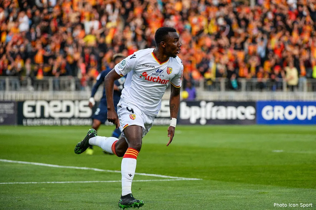 l2 lens sort le paris fc et poursuit son reve de l1 icon bap 210519 95 11253921