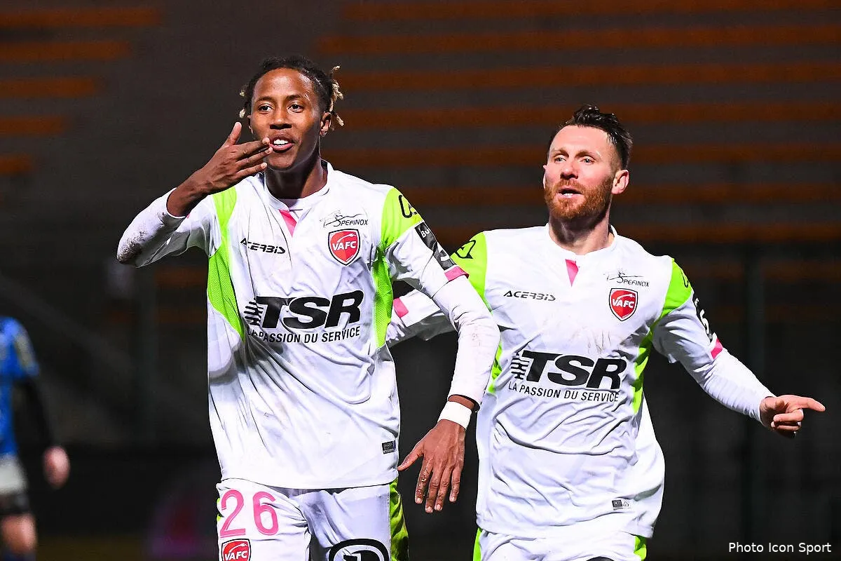 l2 niort valencienne reporte a cause du covid 19 icon bap 051220 93 041 302423