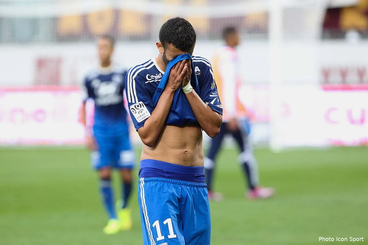 la carte jeune de l ol deja perimee iconsport mrv 310814 02 0591063