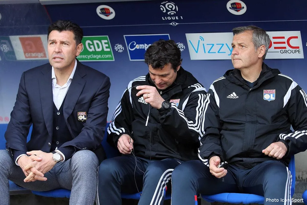 la discrete mise a l ecart du bras droit de fournier a l ol iconsport vmi 090515 23 79124255