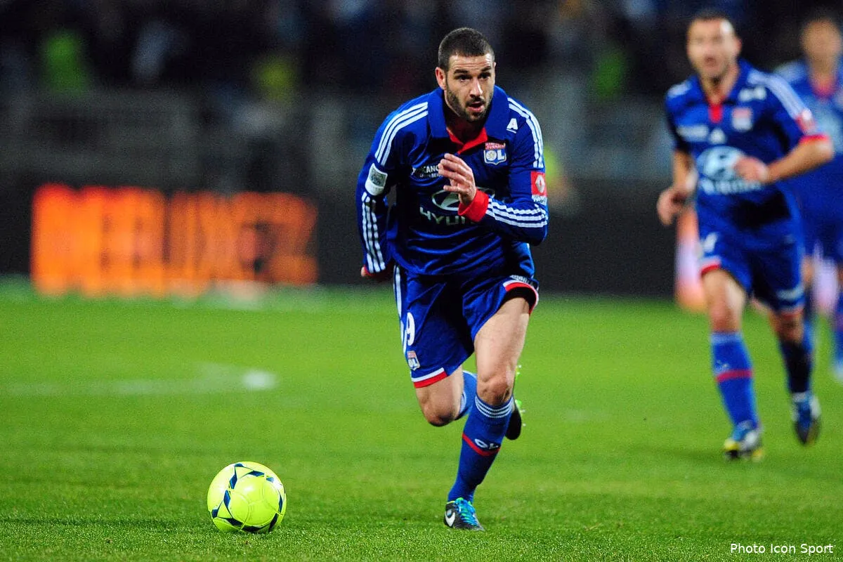 la fiorentina reve toujours d arracher lisandro a l ol iconsport jpt 100313 08 1852679