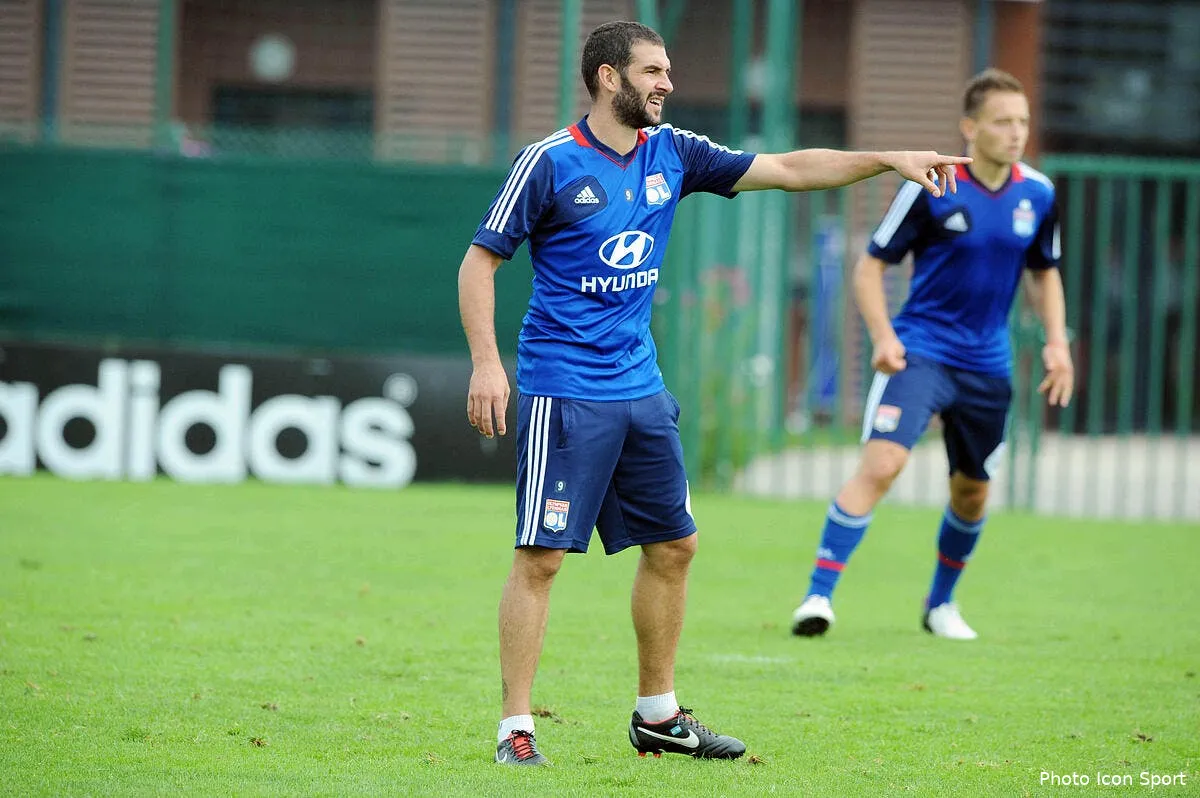 la fiorentina veut arracher lisandro a l ol iconsport jpt 110912 44 2239733