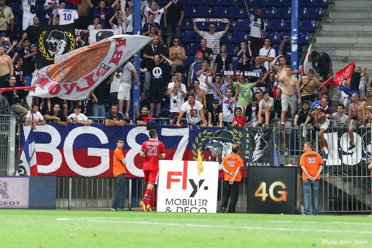 la justice repondra finalement mercredi a l ol et ses supporters iconsport con 160813 08 0369175