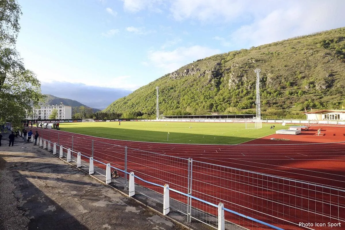 la lfp explique pourquoi luzenac ne jouera pas en l2 iconsport blo 250414 85 5490671