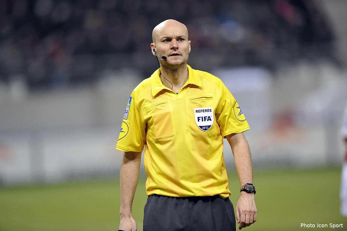 la lfp furieuse contre le gazelec ajaccio promet des sanctions iconsport per 270212 99 5851299