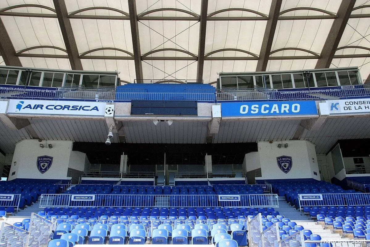 la lfp tape fort sur bastia iconsport mae 020813 01 07106427