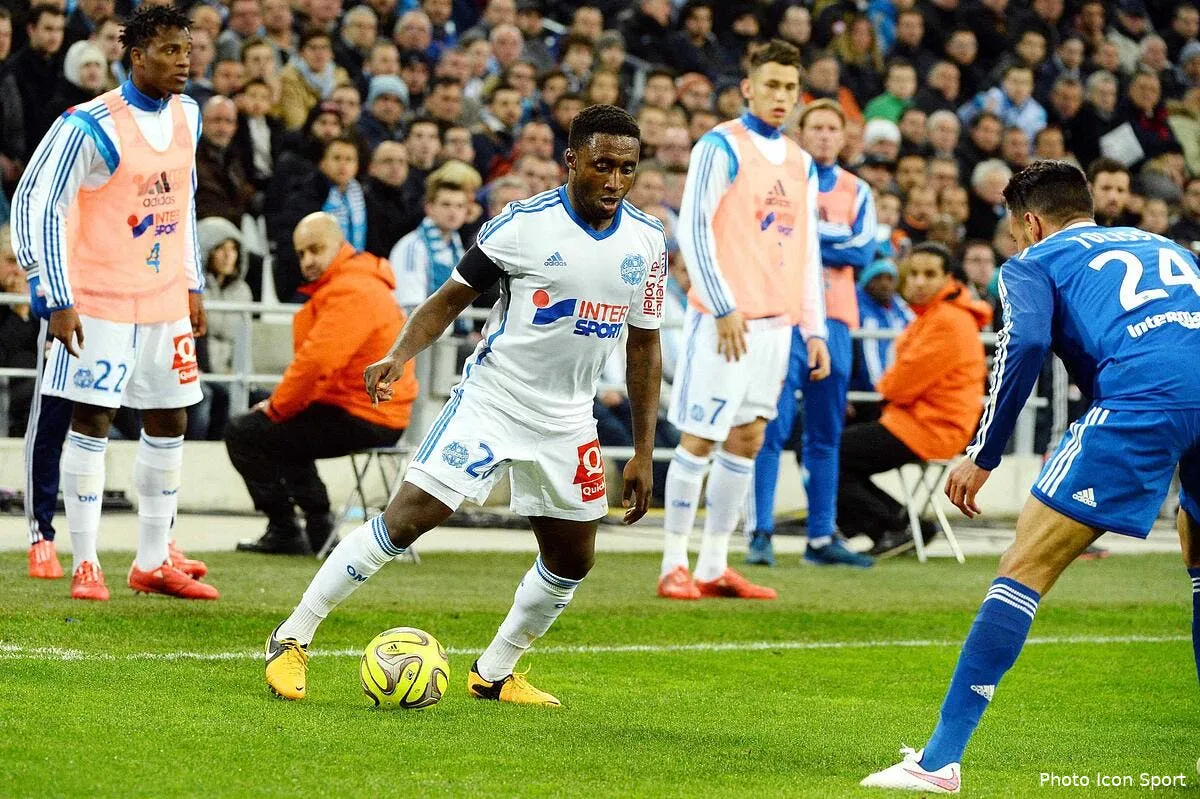 la lutte pour le titre vue en 3d a l om iconsport pet 150315 05 38107425