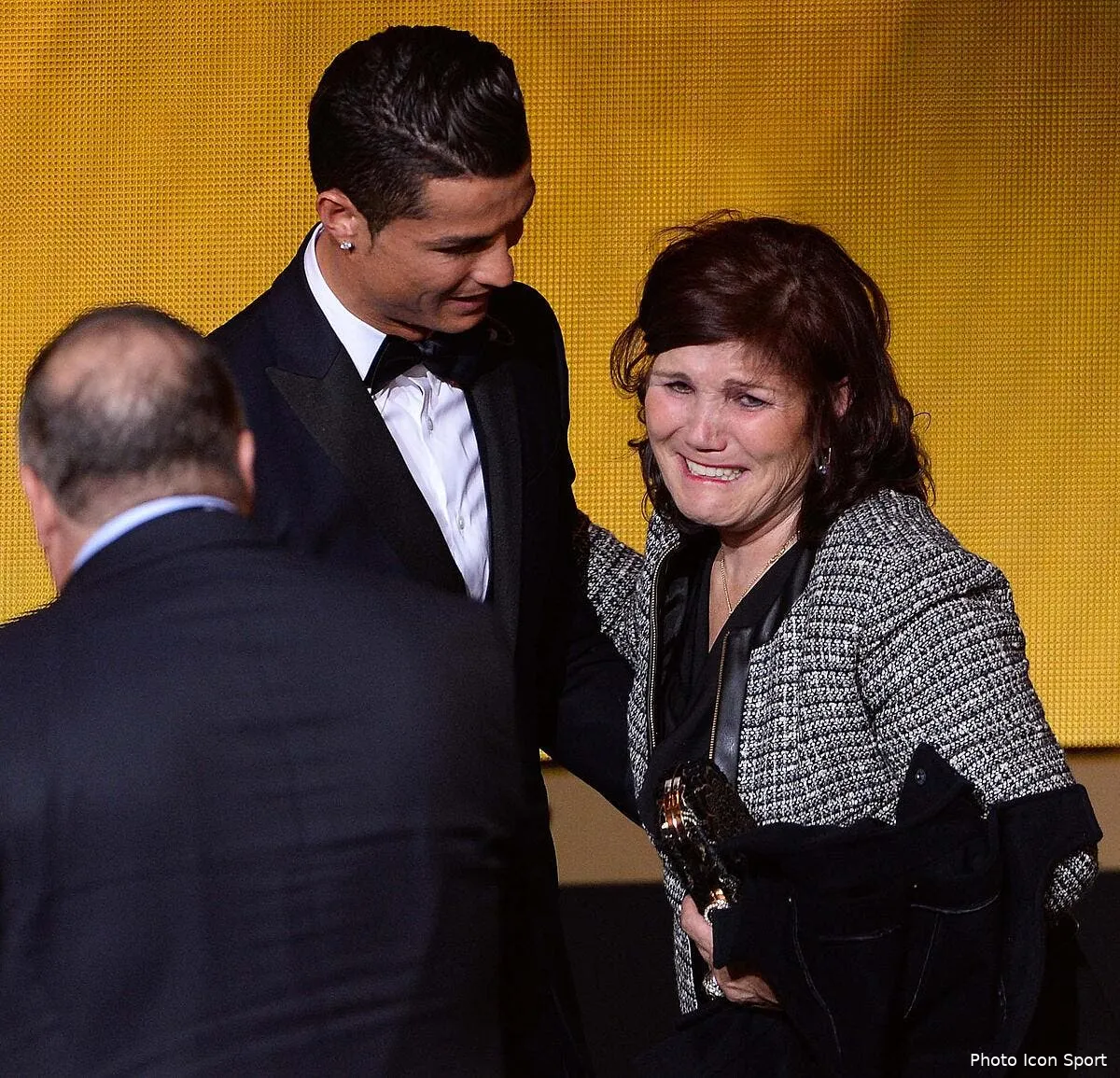 la mere de cristiano ronaldo a peur de voir son fils a paris iconsport liv 120115 08 03126909