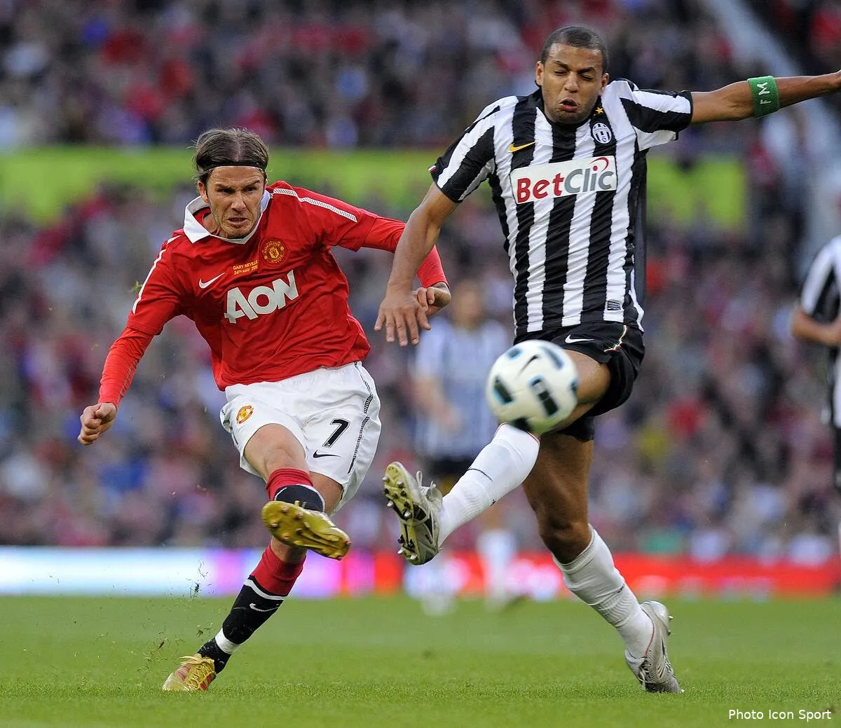 la mise au point musclee de ferguson sur le depart de beckham au real iconsport spi 240511 14 0568185