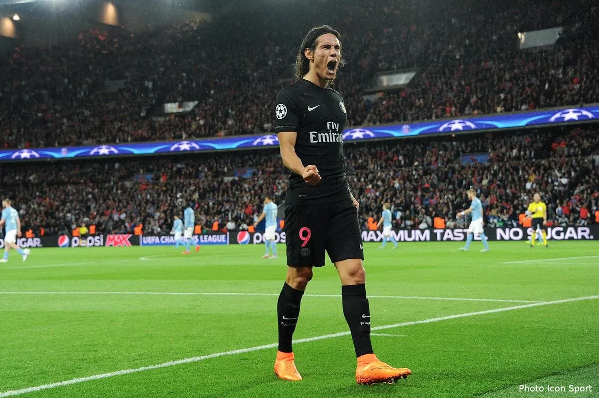 la nouvelle qui pourrait liberer cavani au psg cavani 31120961