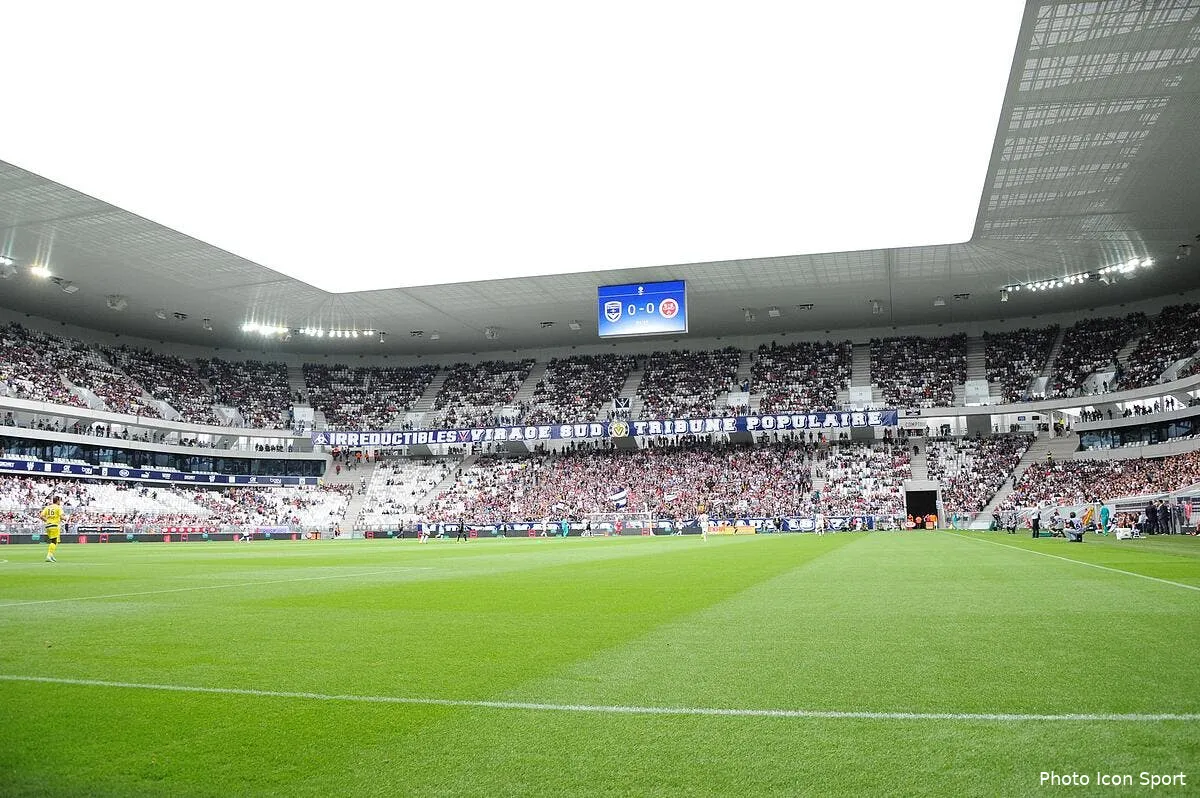 la pelouse de bordeaux provoque t elle des blessures iconsport nlg 090815 17 176120277