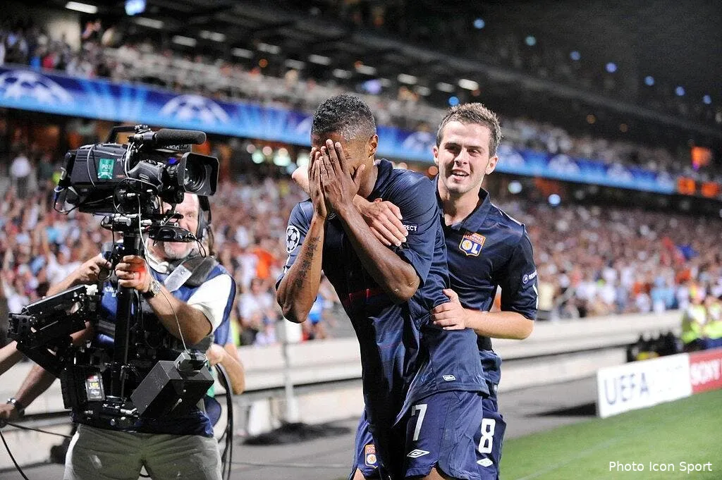 la photo du jour lyon et ses recrues en or 34298 4912