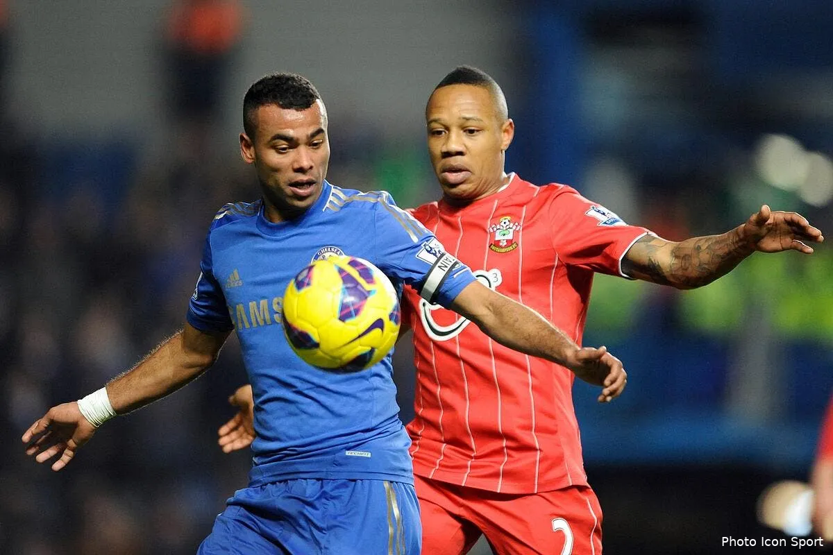 la piste d ashley cole s envole pour le psg iconsport pho 160113 08 0148019