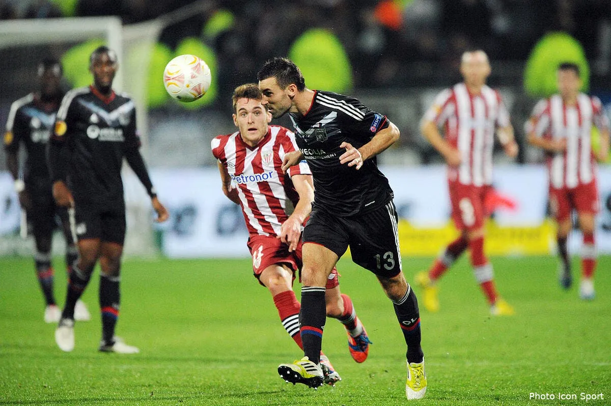 la plus belle histoire d amour de reveillere a l ol c est l europe iconsport jpt 251012 74 4950591