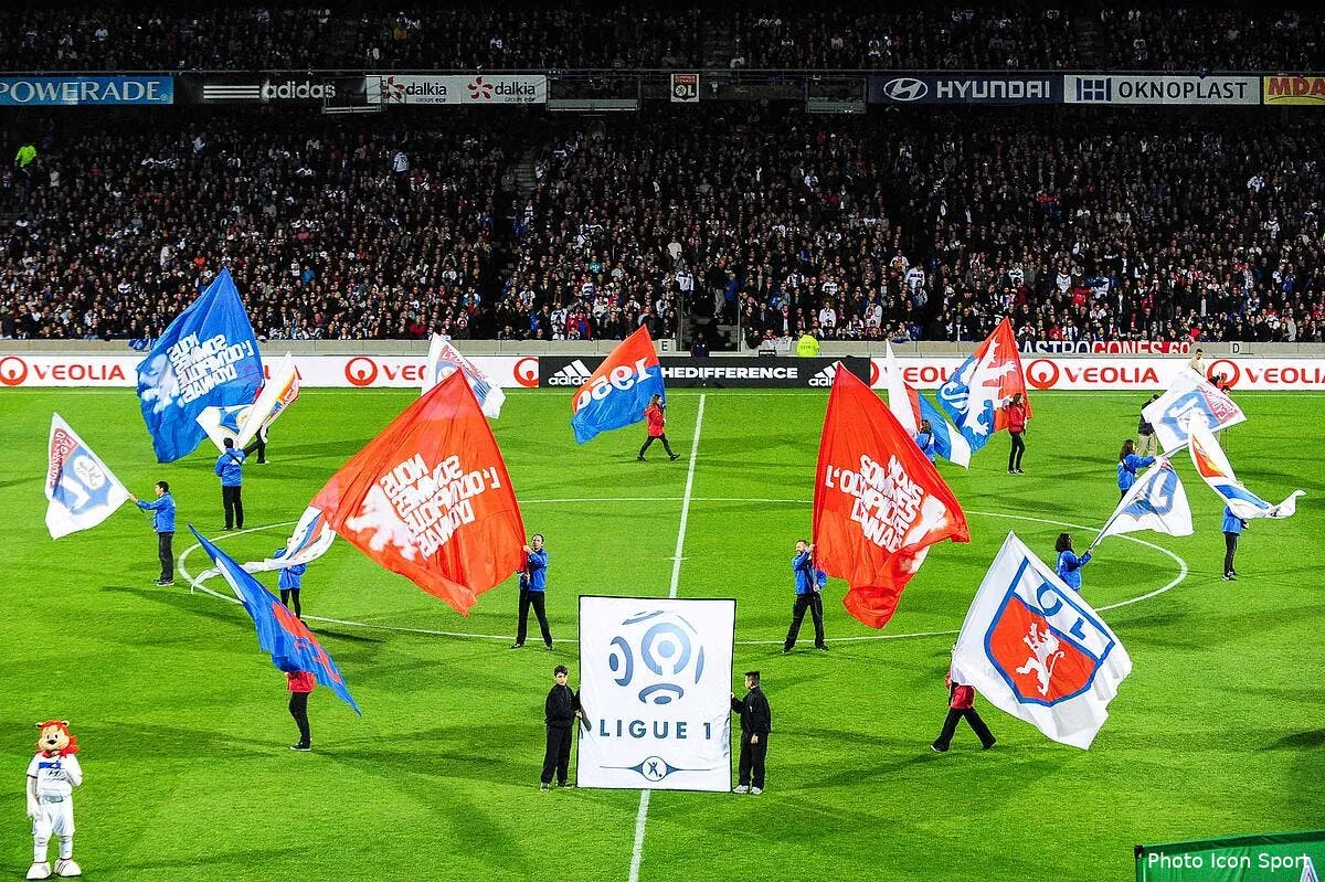 la sanction qui ferait tres mal a l ol iconsport jpt 081115 10 08125367