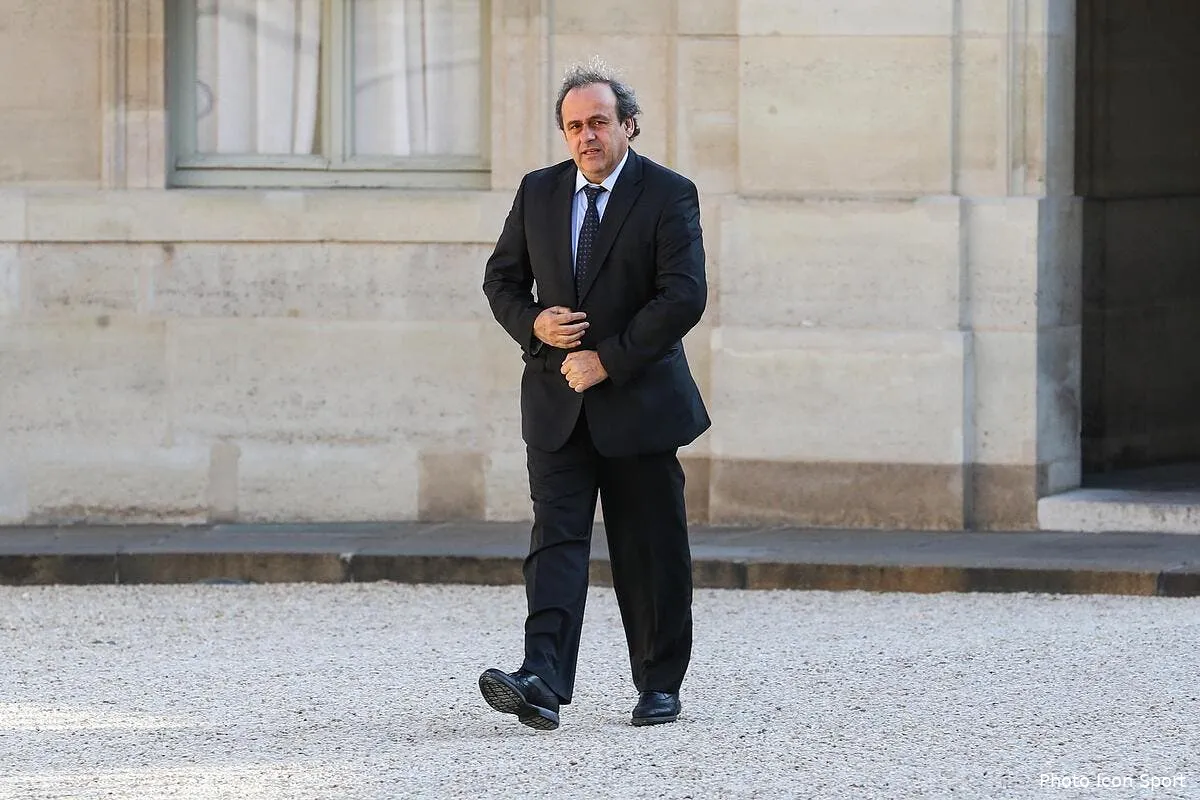 la video un pas en avant deux pas en arriere pour platini iconsport muy 100615 09 11135858