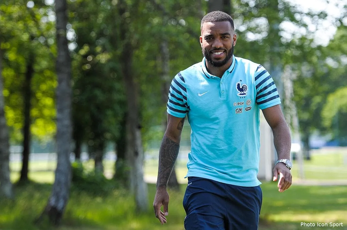 lacazette au psg son agent dement et s agace iconsport fer 050615 09 05113151