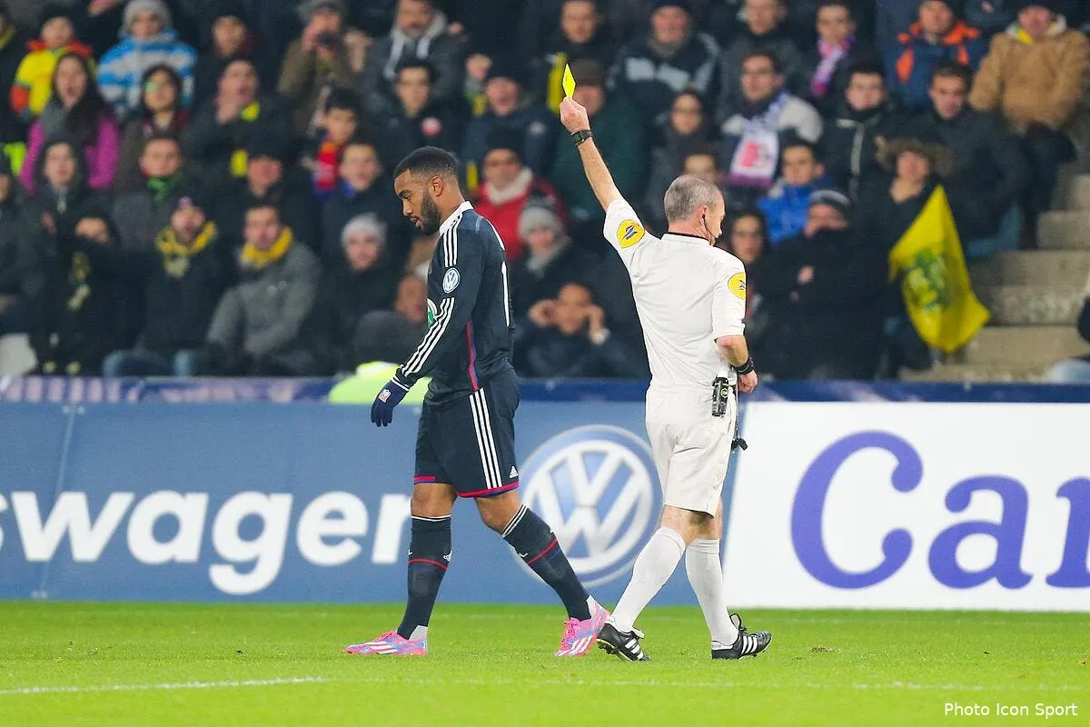 lacazette blesse l ol perd son leader iconsport vmi 200115 09 07102615