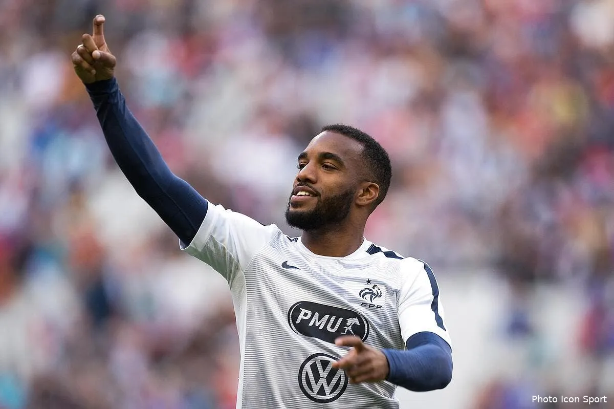 lacazette chez les bleus aulas se frotte les mains iconsport fer 070615 08 15122421