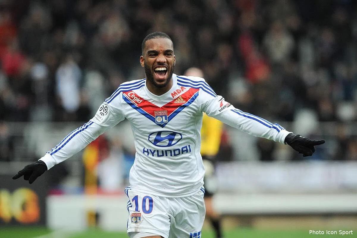 lacazette et l ol comptent sur une faute de l asse iconsport jpt 260114 04 0581807