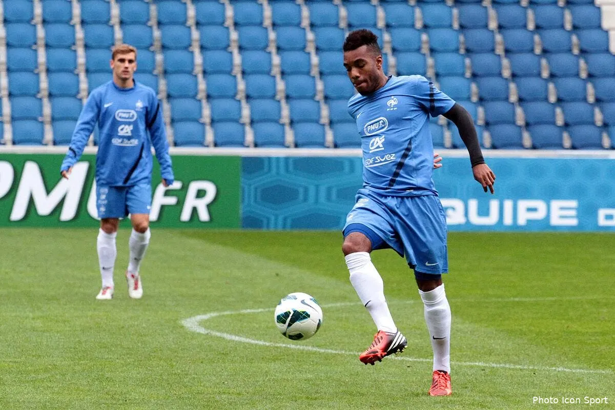 lacazette grille par deschamps a cause de son comportement iconsport fid 111012 05 0279581