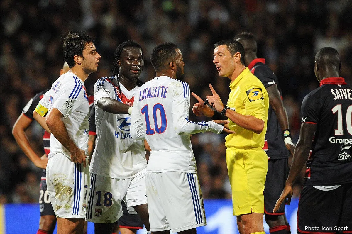 lacazette n est pas un mechant casseur avec l ol iconsport jpt 201013 08 0572807