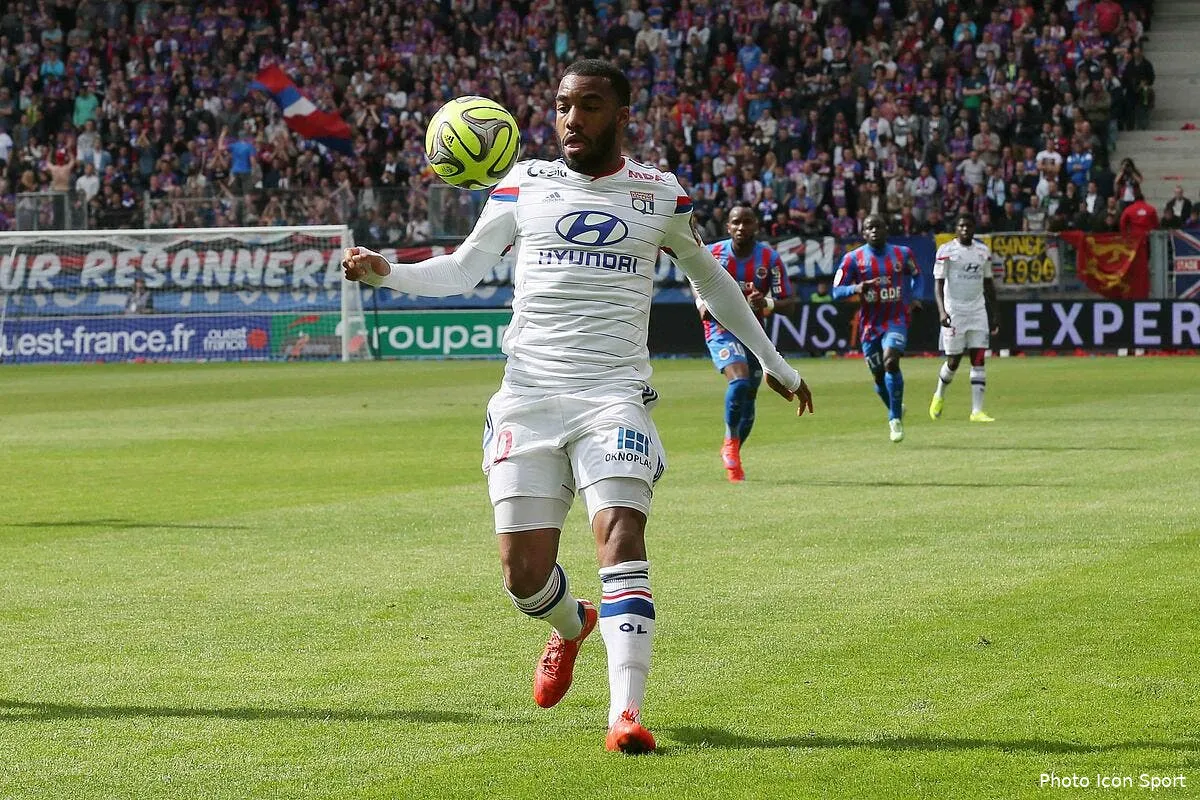 lacazette une goutte d eau dans un ol exceptionnel pour pedros iconsport vmi 090515 23 32112289