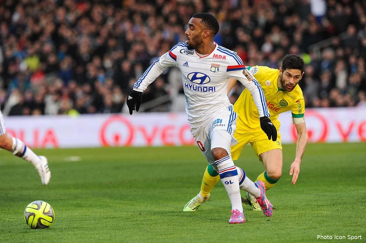 lacazette vexe par les 4me d aulas au point de partir iconsport jpt 220215 08 04115265