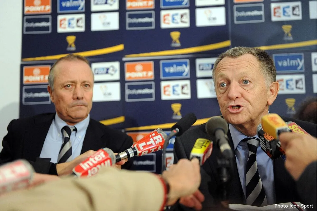 lacombe reconnait qu aulas vit mal cette periode iconsport jpt 271010 44 5618889