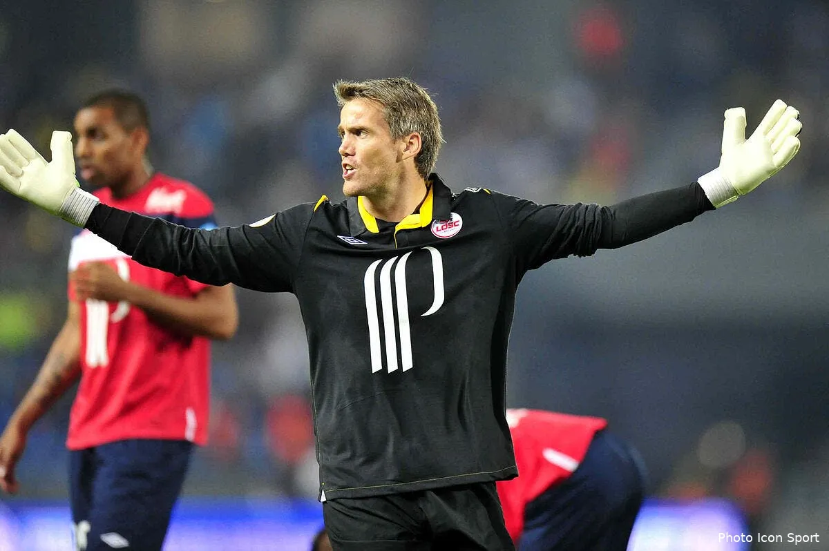 landreau carton jaune et penalty ca me semble logique iconsport cuc 270711 33 2024969