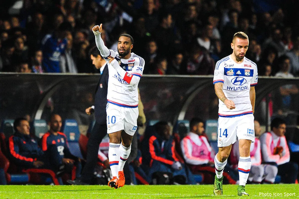 larque n a pas vu de match entre l ol et l asse iconsport jpt 081115 01 07125159