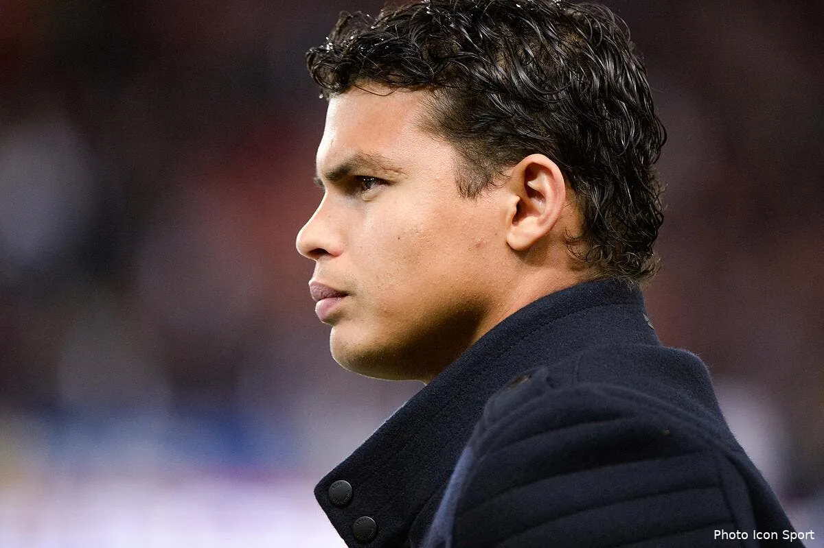 larque remet les larmes de thiago silva sur le tapis thiago silva 999013