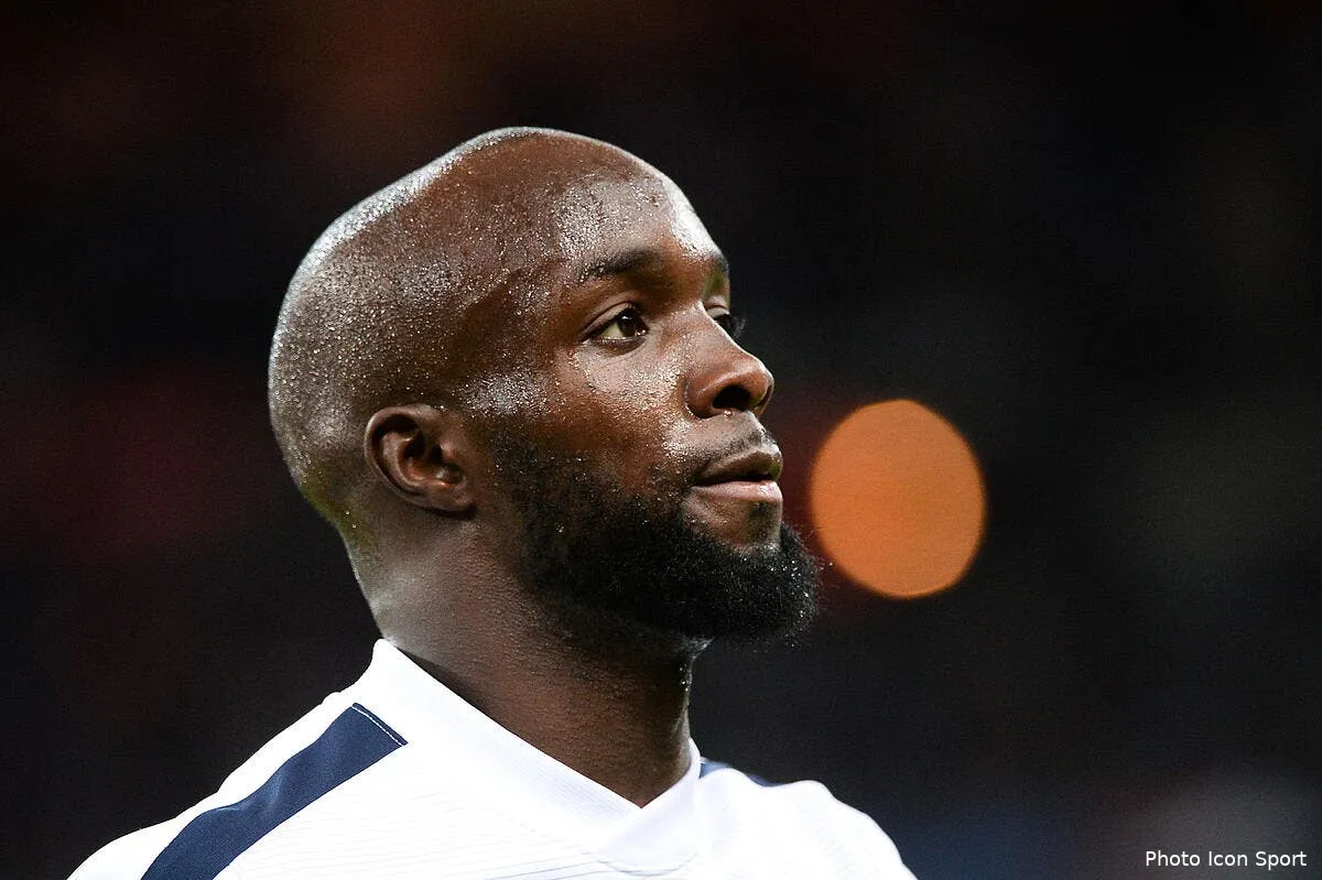 lassana diarra annonce le deces d une cousine dans les attentats iconsport nlg 131115 17 206125563