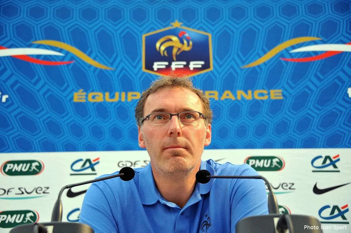 laurent blanc fait durer le suspense jusqu a mardi 11h pour les 23 bleus iconsport per 180512 33 2335571