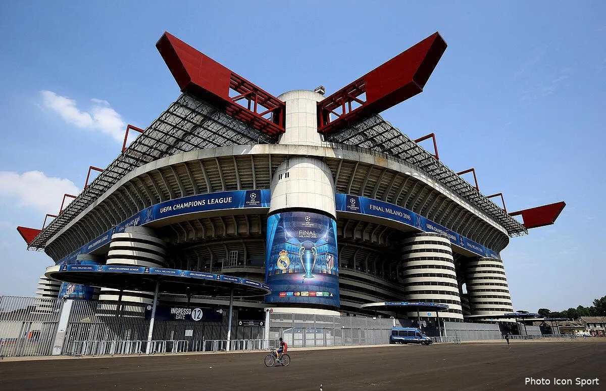 ldc evacuation d une station du metro a milan a cause d un colis suspect iconsport bpi 270516 02 01144264