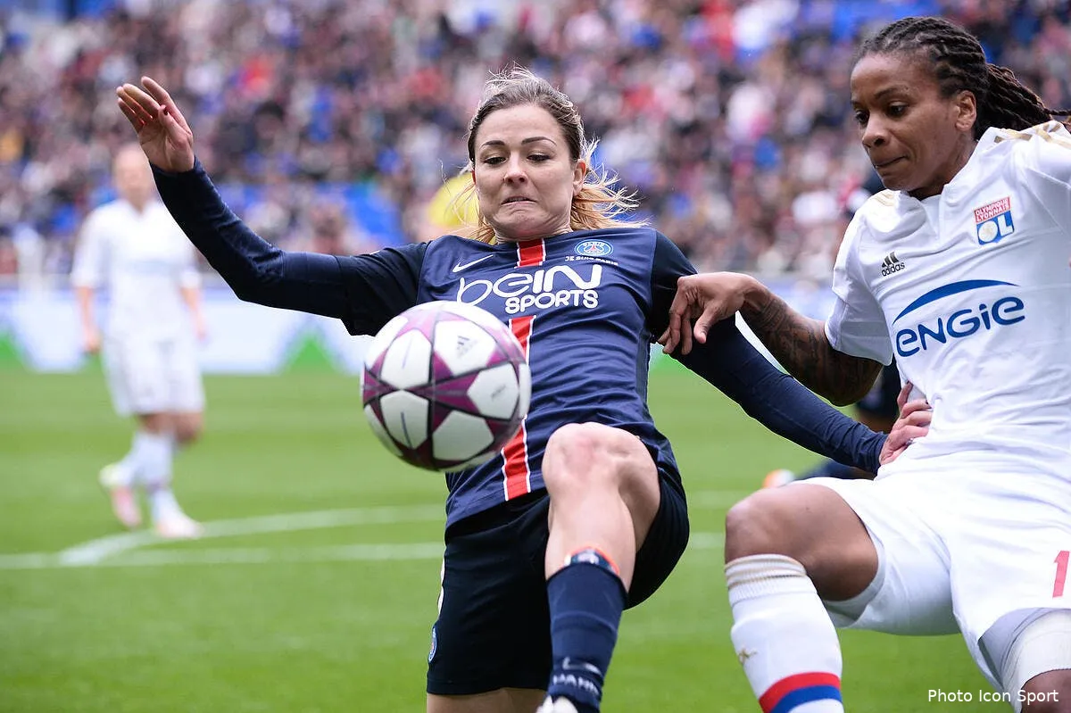 ldc feminine l ol ridiculise le psg iconsport nlg 240416 17 02140836