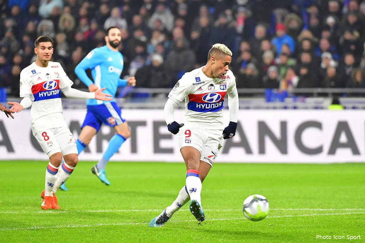 ldc le buteur de l ol donne son prono pour psg real icon win 171217 01 33110206705