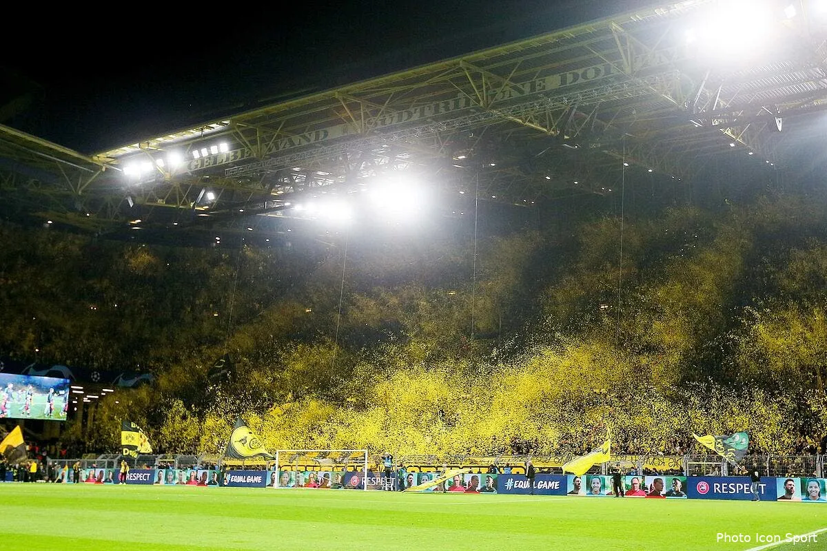ldc le tifo de dortmund entre dans la legende icon firo170919bvbfcbn02264755